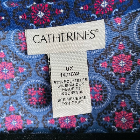 Catherines Women's Blue Patterned Top full button-down tunic flowy size 14/16W - Picture 3 of 8